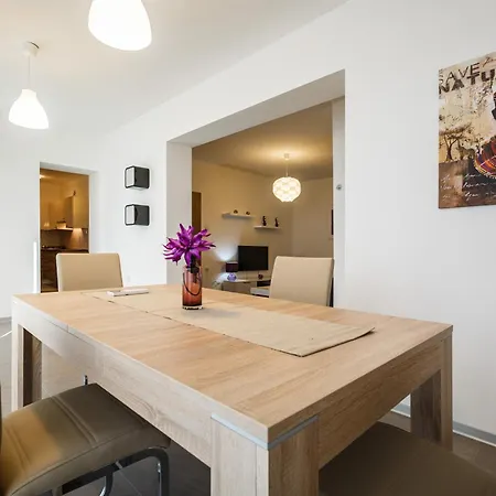 Ivni Apartmani Novigrad Istria Extérieur photo