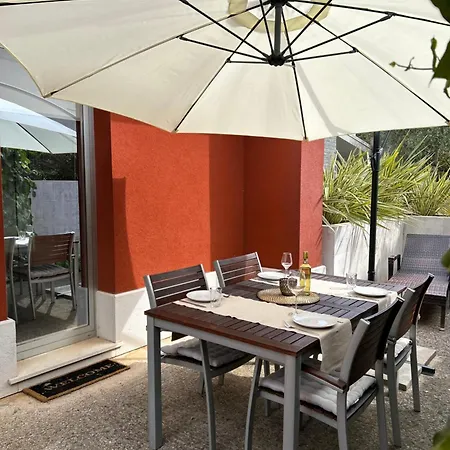 Ivni Apartmani Novigrad Istria Extérieur photo
