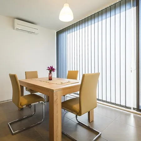 Ivni Apartmani Novigrad Istria Chambre photo