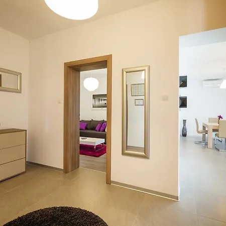 Ivni Apartmani Novigrad Istria Chambre photo