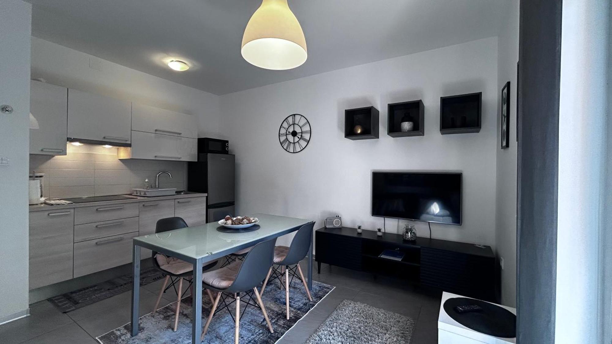 Ivni Apartment