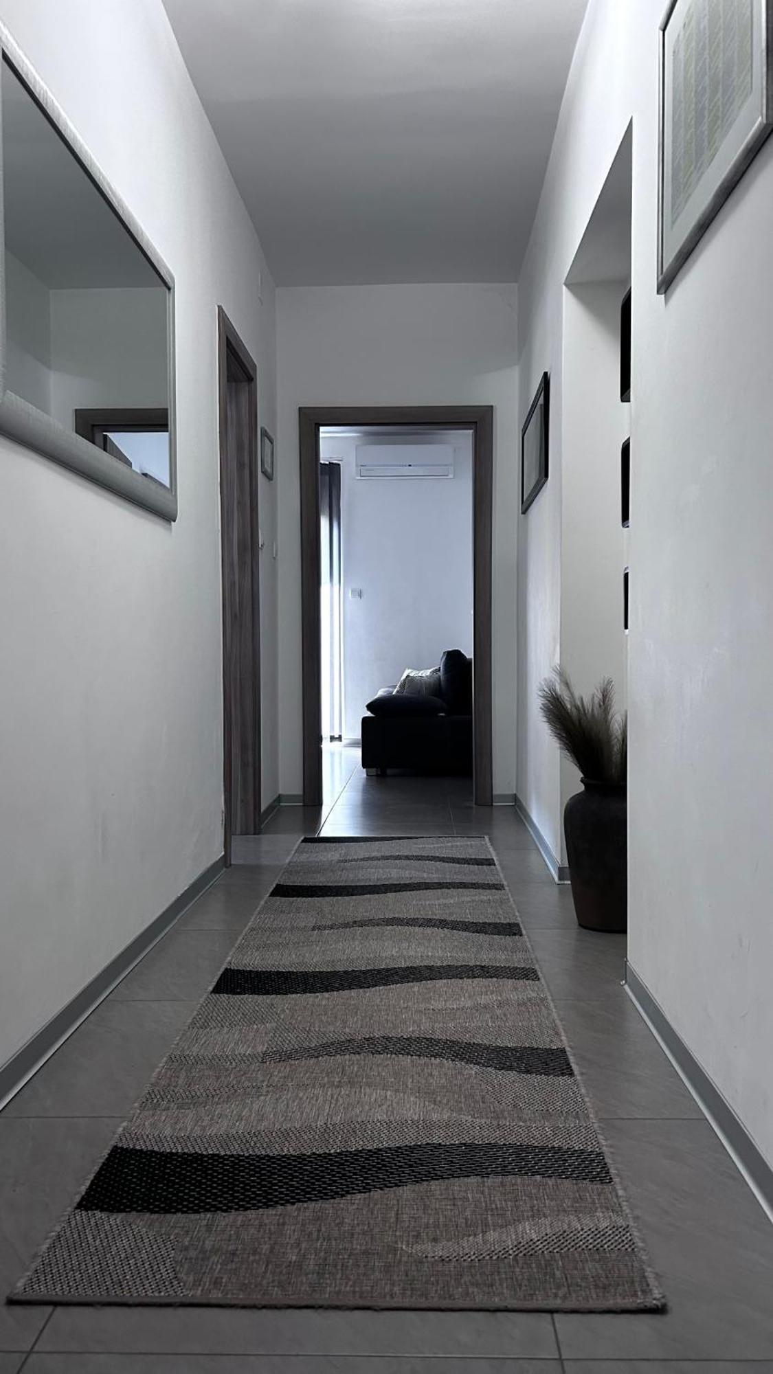 Ivni Apartment *