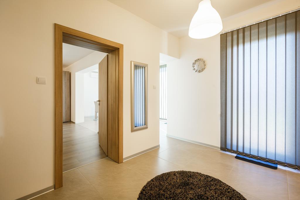 Apartment Ivni